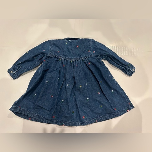 Tommy Hilfiger Baby Dress Denim Jean 18-24 Month Button Up Embroidered Floral - Picture 2 of 8